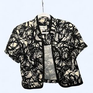 🖤 Studio I Cropped Abstract Print Blazer | Size 18 | Shoulder Pads